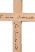 Cruz madera lenga pirograbada  primera comunión 10 cm